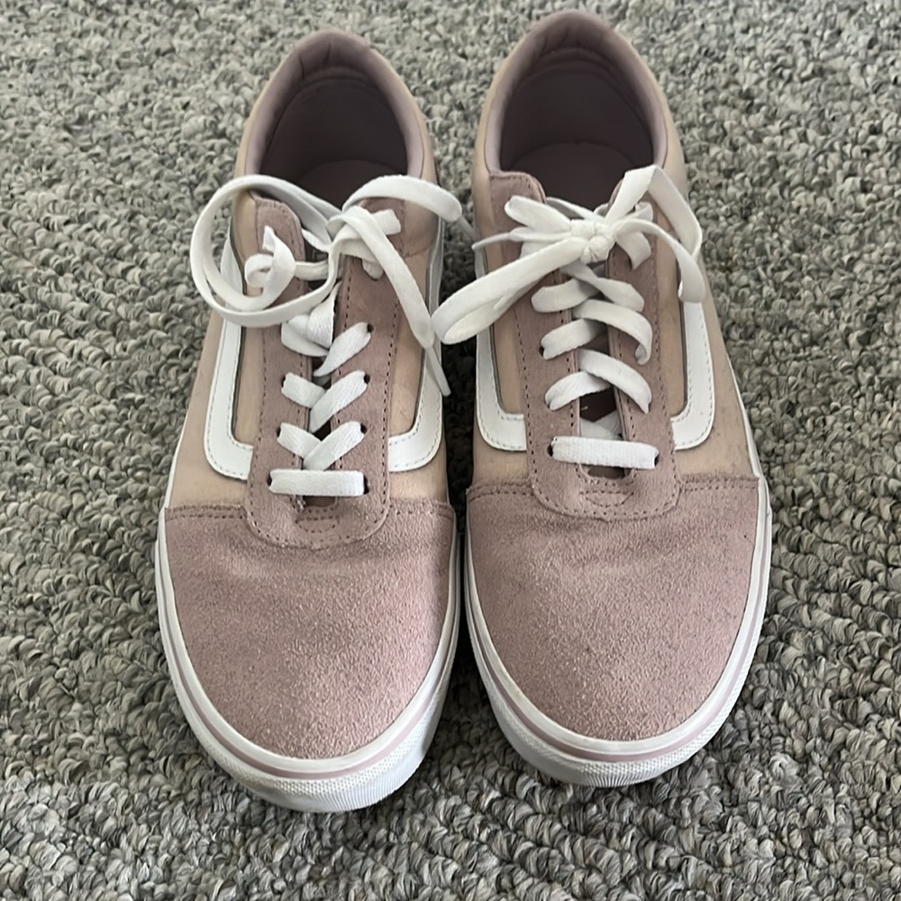 Woman’s Vans - Picture 4 of 4